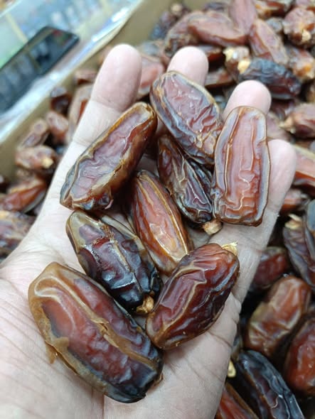 মাশরুক মরিয়ম খেজুর